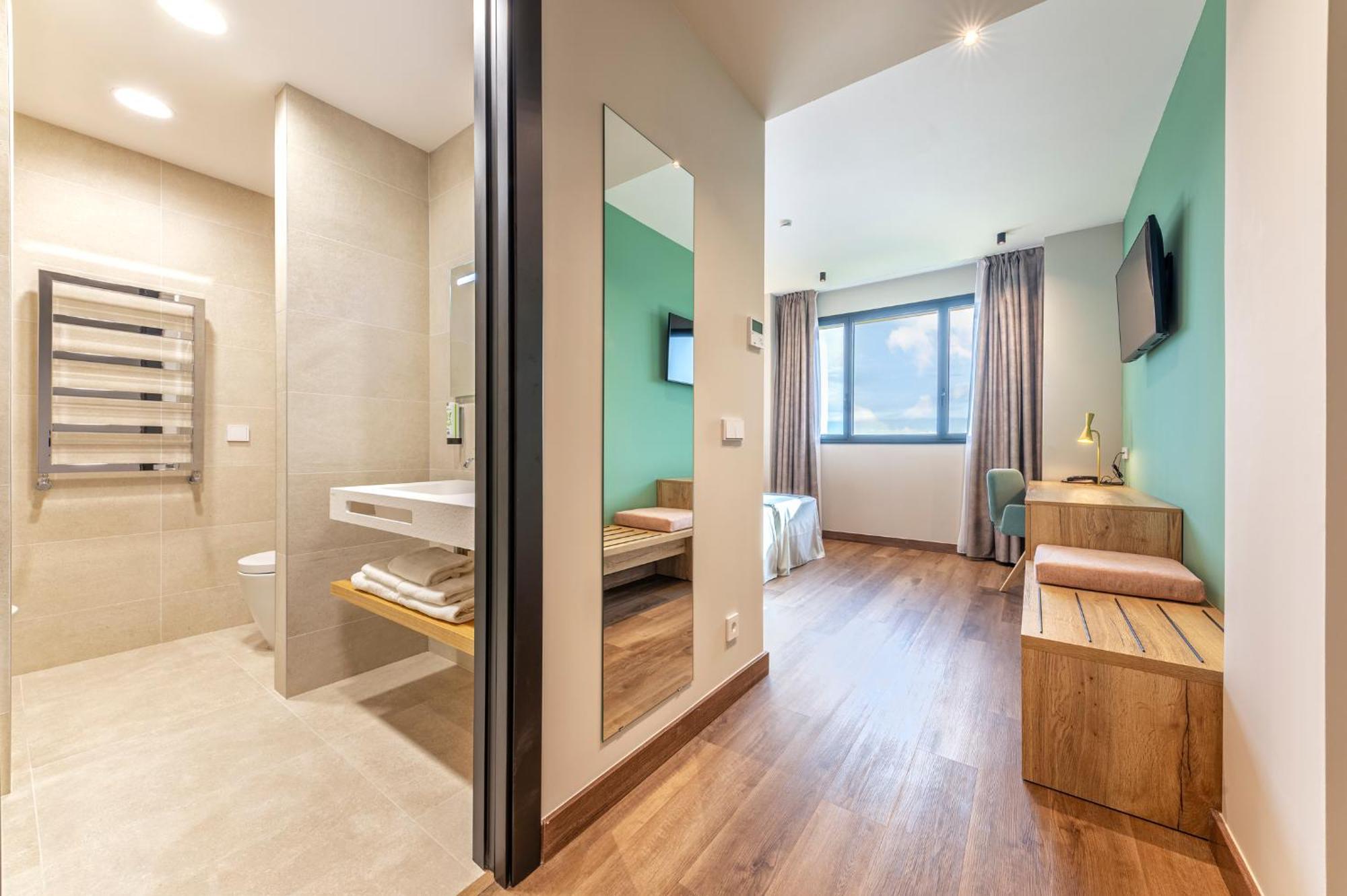Universa Hoteles San Vicente Raspeig エクステリア 写真